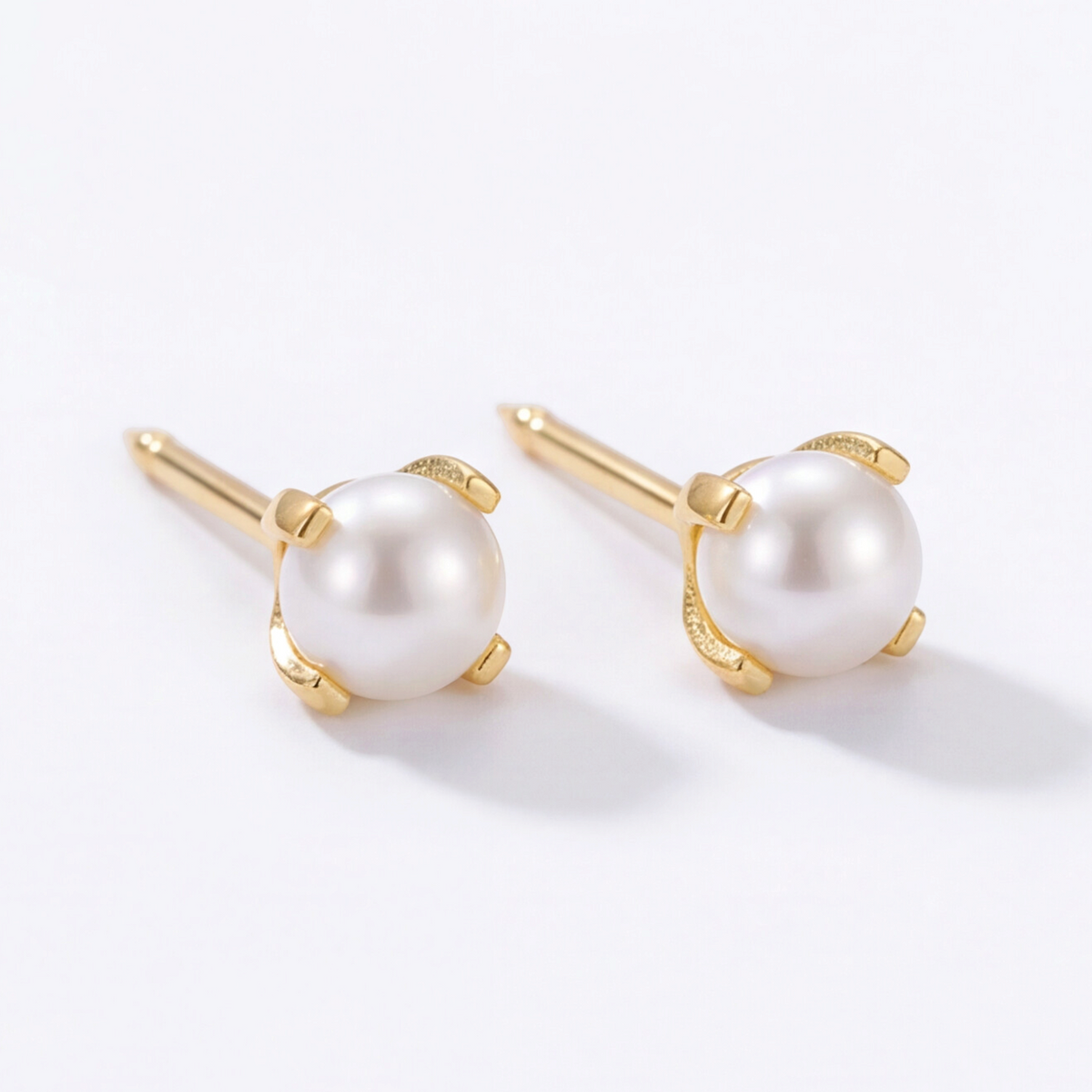 18K Gold Plated Small Diamond Earring 109