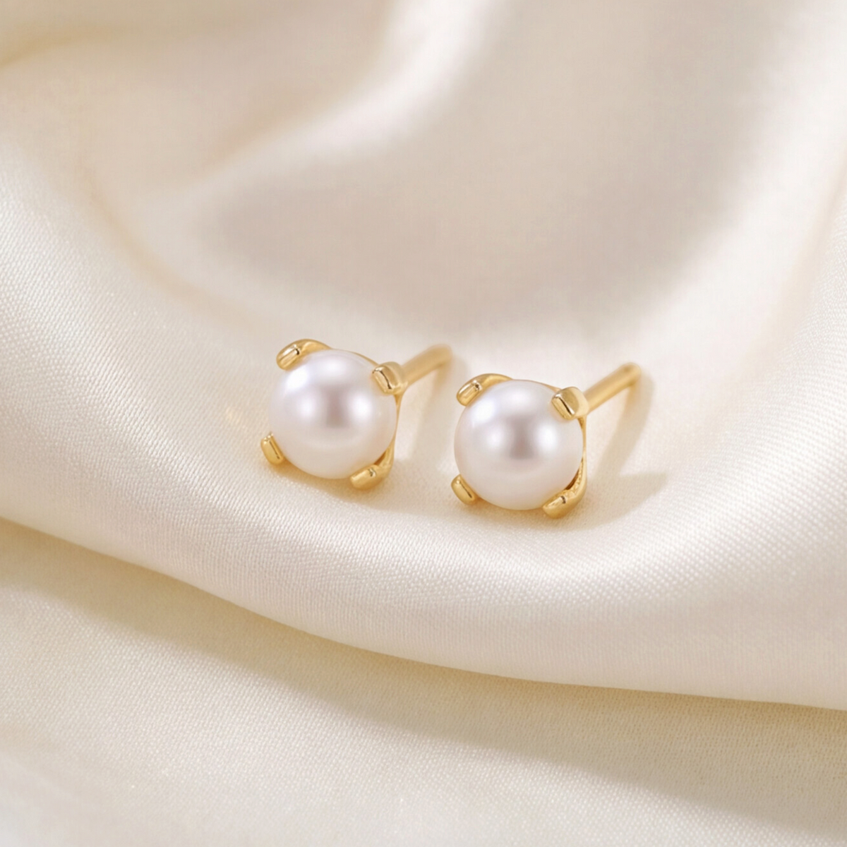 18K Gold Plated Small Diamond Earring 109