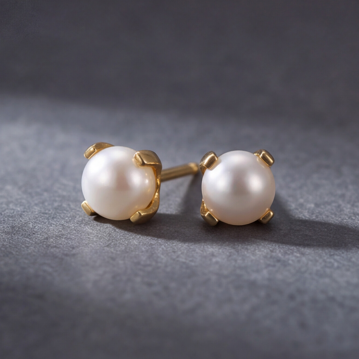 18K Gold Plated Small Diamond Earring 109