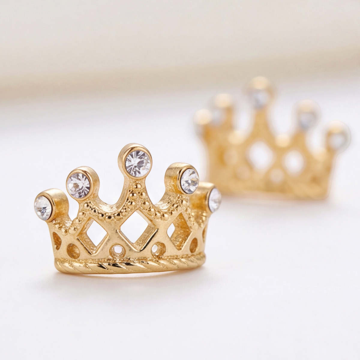 18K Gold Plated Crown Earring 112