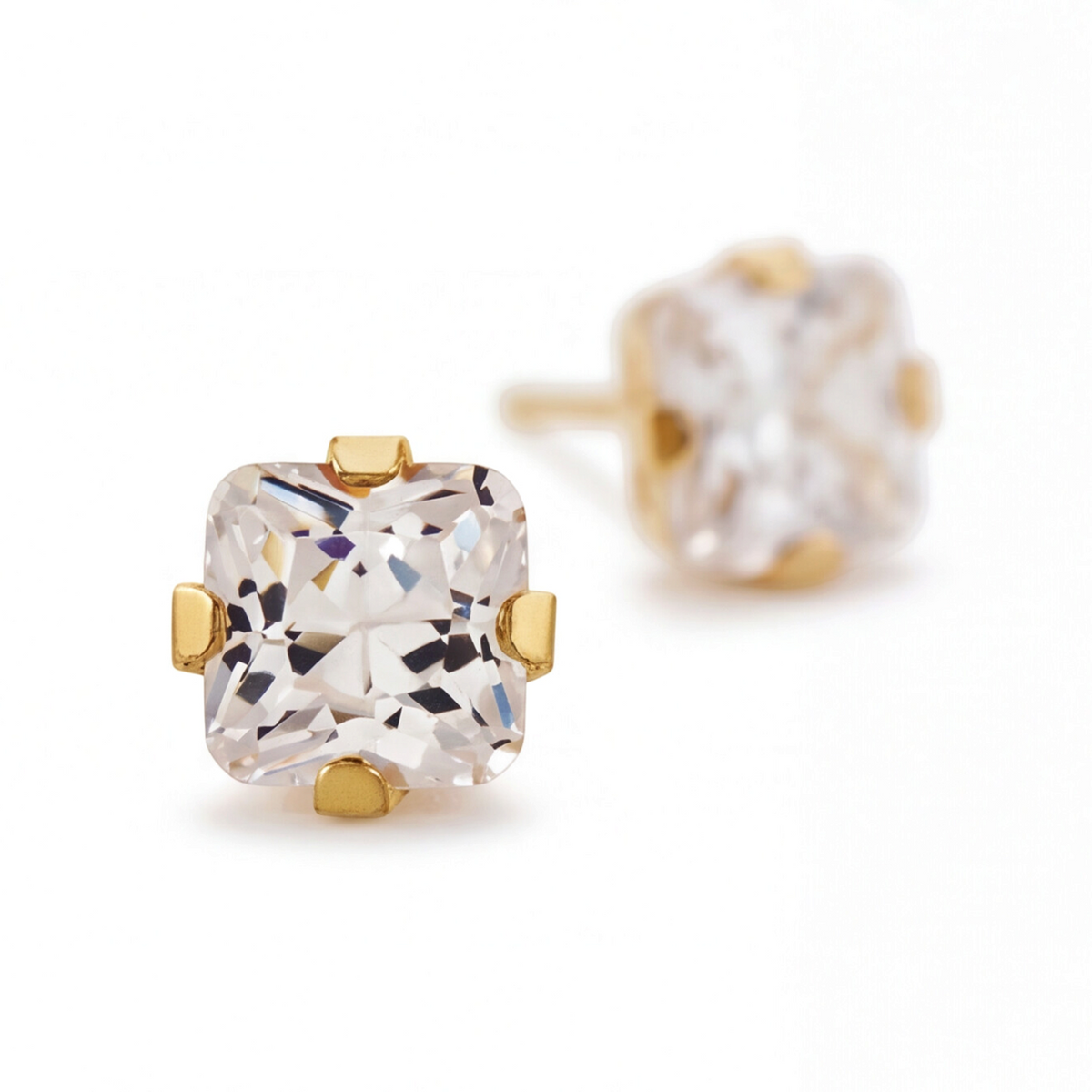 18K Gold Plated Diamond Point Earring 131