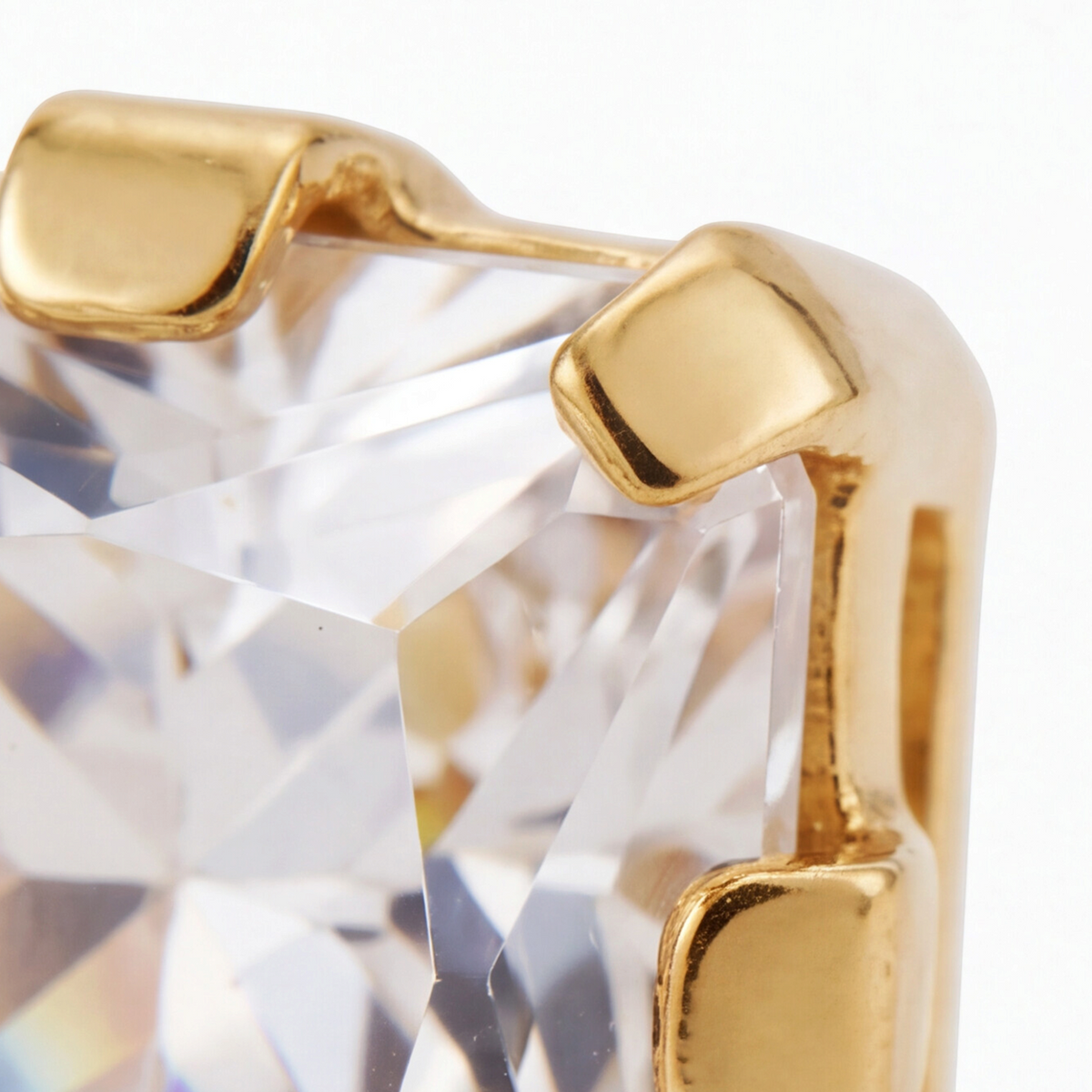18K Gold Plated Diamond Point Earring 131