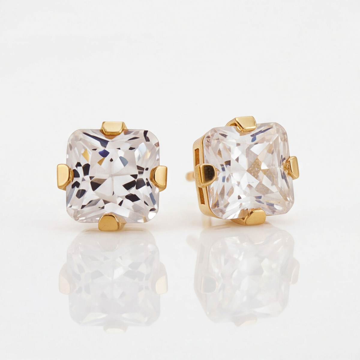 18K Gold Plated Square Diamond Earring 139