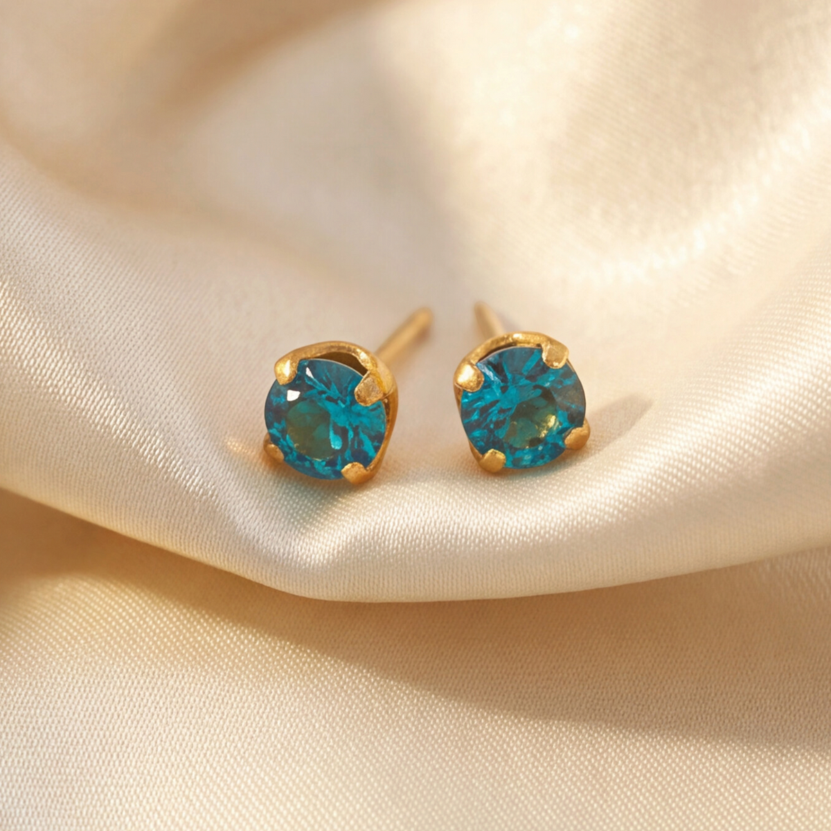 18K Gold Plated Small Diamond Earring 176