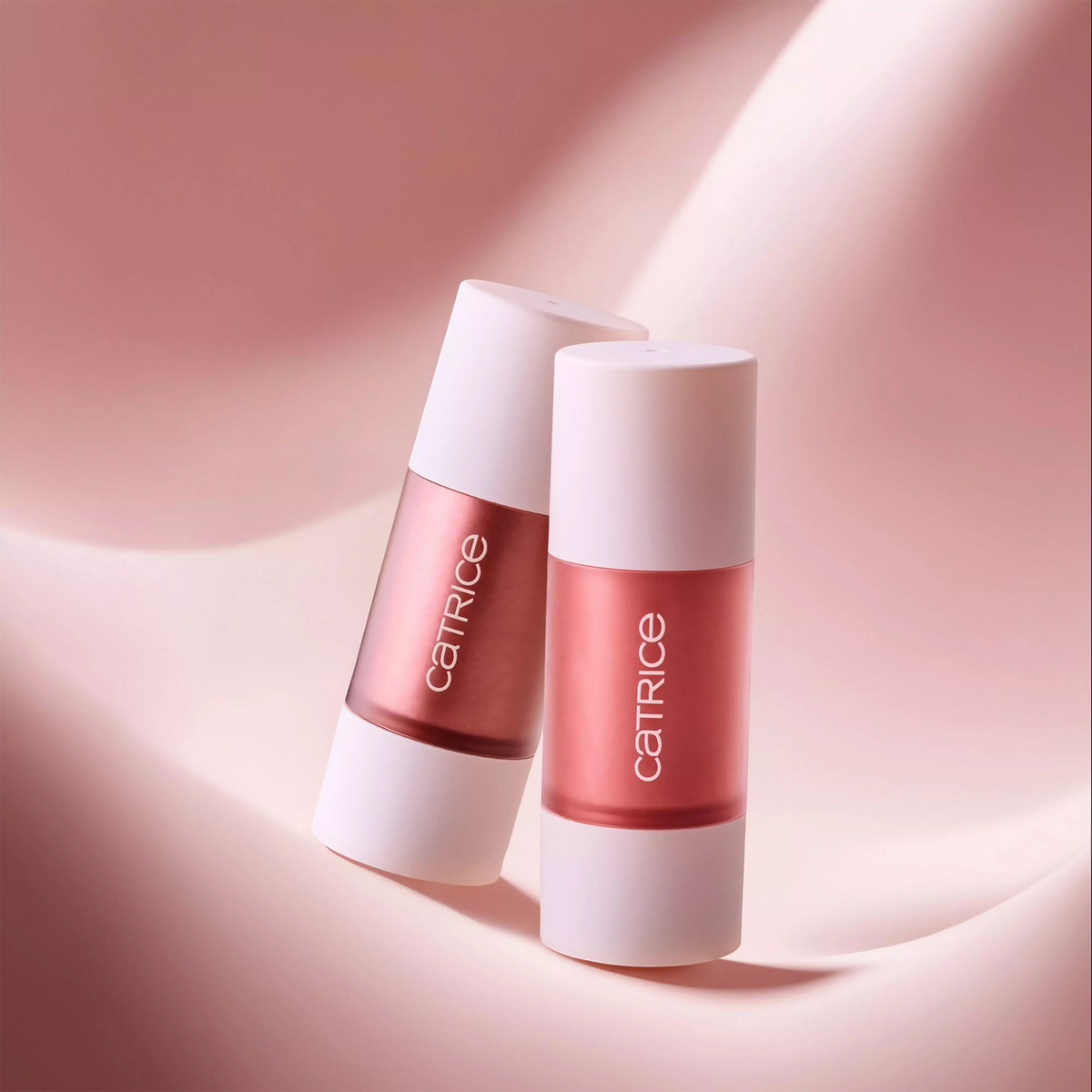Soft Embrace Liquid Shimmer Blush