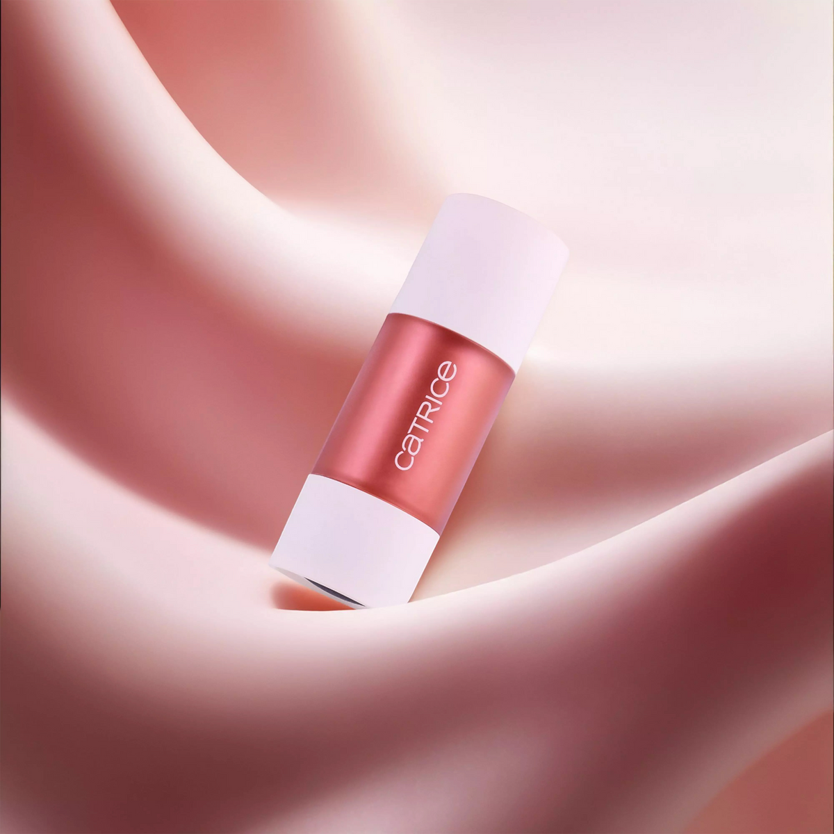 Soft Embrace Liquid Shimmer Blush